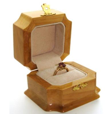 China Oak Wedding Polygon Ring Boxes for sale