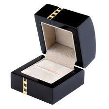 China Wood Weding Single Ring Boxes with one belt on the outside top and bottom for sale