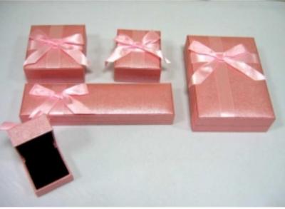 China Plastic Jewelry Boxes Sets with Bow for sale