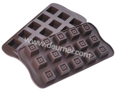 China New Arrival 15 Cavities Food Grade Square Shape Silicone Chocolate Mold for sale