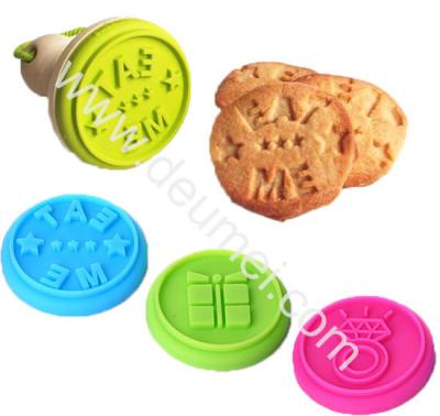 China FDA Gift Box,Eat Me,Diamond Design Food Grade Silicone Cookie Stamp Set With Wooden Handle for sale