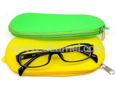 China Wholesale Promotional Ladies Handle Silicone Glass Bag/Silicone Cosmetic Bag with Zipper for sale