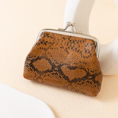 China 2022 Vintage New Arrival Modern Design Women Wallets Luxury PU Clutch Coin Purse Leather Purse for sale