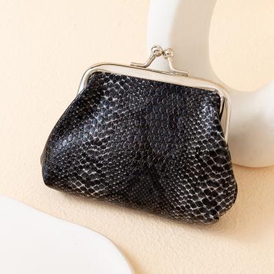 China New Cute Vintage Buckle Coin Purse Vintage Rose Fabric Mini Coin Purse High Quality Low Price for sale