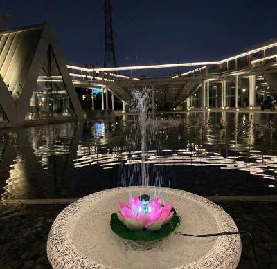 China Eclectic Free Standing Floating Bird Bath Solar Fountain Pump Solar Powered Water Fountain with 2000mA Battery Backup for sale