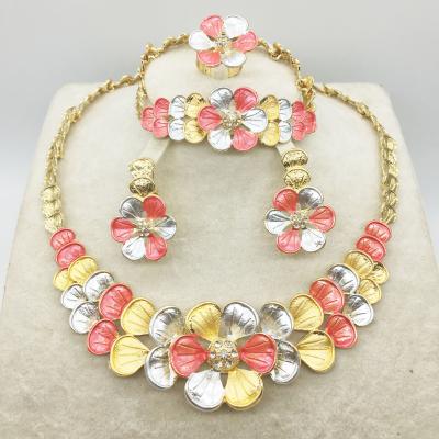 China Vintage Design Dubai Mixed Color 4Pcs Chains Jewelry Set Nigerian Bridal Wedding Accessories Flower Shape Necklace Rose for sale