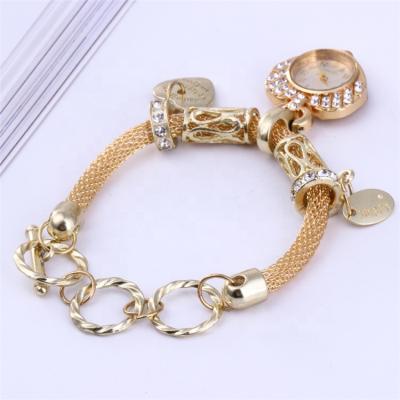 China Hot Selling New Fashion Chronograph Women Love Bracelet Silver Heart Shaped Pendant Jewelry XOXO Wristwatch Watches Bracelet Jewelry for sale