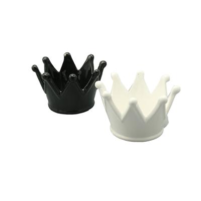 China Fashionable Customized Crown Shape Tealight Candle Holder Home Decoration Ceramic Oil Burner for sale