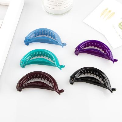 China Hair Decoration Wash hair  Twist Women Hair Accessories semicircle Shape plastic Banana Hair Clip for sale