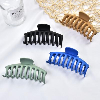 China Hair Decoration Wholesale 8-10cm Large Size Plastic shark Shape Claw Clips For bath for sale