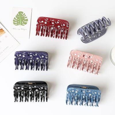 China Hair Decoration Wash hair  Twist Fashion Simple Frosted Hair Claw Clip Plastic Claw Clip Hair Accessories For Women for sale