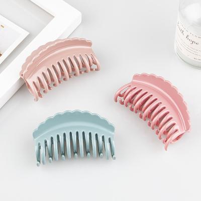 China Hair Decoration Wash hair  Twist Retro Girl Hair Catch Alloy Hairpin Headdress Large Size Elegant Claw Clip for sale