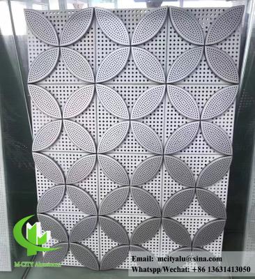 China El techo de aluminio de la decoración teja el panel de techo de aluminio perforado en venta