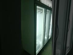 3 doors upright chiller