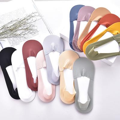 China Women's Silicone Ultra-thin Sports Invisible Socks Women's Summer Business Classic Socks for sale