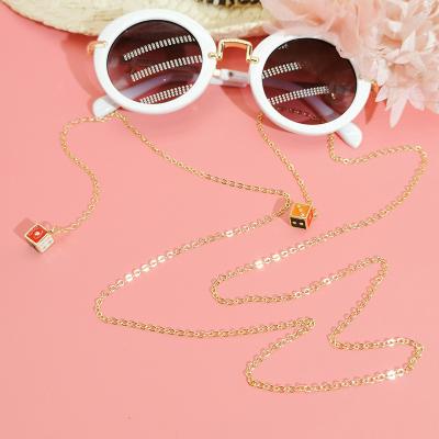 China Masking Chain Lanyard Eyeglass Gold Chain Holder Vanguard Designer Accessories VIFF LHF086 Face Pearl Chain Fashionable Style Sunglasses Necklace for sale