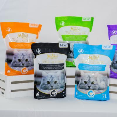 China Bentonite Cat Litter Sand Ultra Clean Trash Can Smell Lasting Premium Cat Litter Hard Pooling Longer Lasting Control for sale