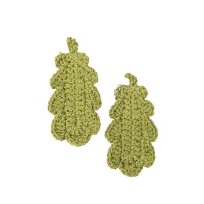 China Safe Beach Wooden Baby Teether Custom Design Crochet Leaf Ornament Hand Knitted Leaf Baby Crochet Toy for sale