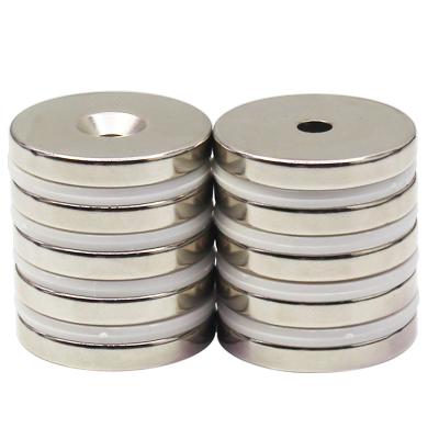 China D32*5-M5 Neodymium-Iron-Boron Neodymium-Iron-Boron D32*5-M5 N35 Neodymium-Iron-Boron Household Sundries Magnets Ring-Shape Magnet Sintered Magnetic Ring for sale