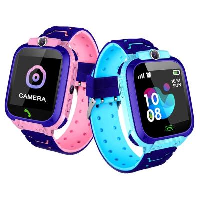 China 2021 New Child Control APP Deep Waterproof GPS Q12 IP67 Multi-Language Kids Smart Watch for sale