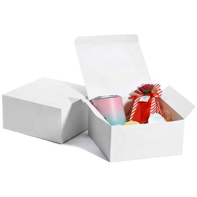 China Recyclable Hot Selling White Square Cardboard Gift Boxes 8 x 8 x 4 Inch Easy Folding Paper Gift Boxes With Lid for sale