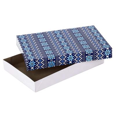 China New Recyclable Custom Designed Blue Snowflakes Apparel Gift Box Blue Stripes Packaging Boxes For Clothing For Christmas for sale