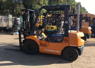 China Orange Color 2.5T Used Diesel Forklift , FD25 Toyota Forklift Second Hand 2012 for sale