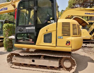 China 2016 años KOMATSU PC70 5.5km/H utilizaron el excavador de la correa eslabonada en venta