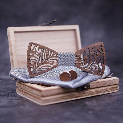 China Wooden Walnut Tie Bow Tie Bow Tie Bow Tie Handkerchief Cufflink Brooch Box Set Man Gift overall for sale