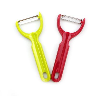 China Multi Sustainable Kitchen Instrument Stainless Steel Fruit Peeler With Plastic Handle for sale