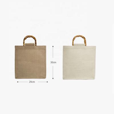 China Wholesale Natural Waterproof Bamboo Handle Handled Tote Gift Burlap Jute Bag for sale