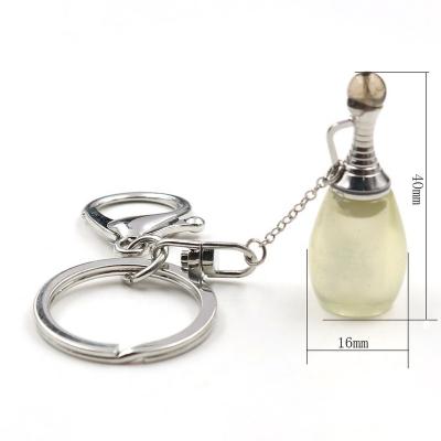 China Crystal Natural Amethysts Tiger Eye Stone Essential Oil Bottle Keychains Car Keychain for sale