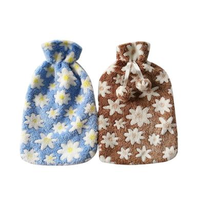 China Natural Rubber 1 Liter / 2 Liter Nature Rubber Luxury Target Hot Water Bottle With Fleece Cover for sale