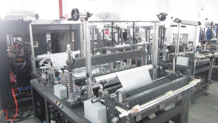 Verified China supplier - Wenzhou Huabo Plastic Packaging Machinery Co., Ltd.