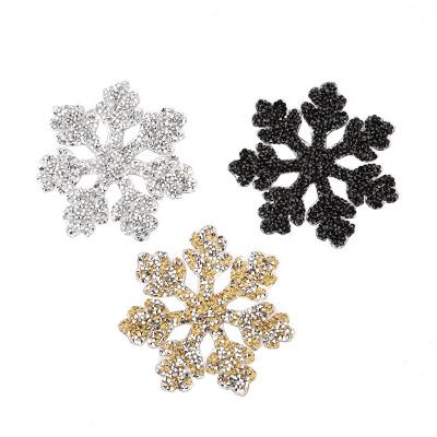 China Hot Fix 3D Rhinestone Applique Patch Snowflake Iron On Patches Heat Transfers Custom 3D Bling Patch For Clothes for sale