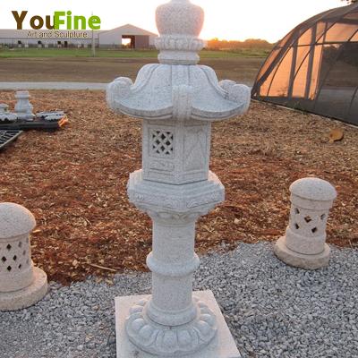 China Traditional Hot Sales Garden Granite Pagodas Japanese Lantern for sale