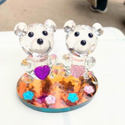 China 2021 Hot Selling Europe Lovely Small Crystal Animals Bear Antique Glass Lovely Crystal Small Bear for sale