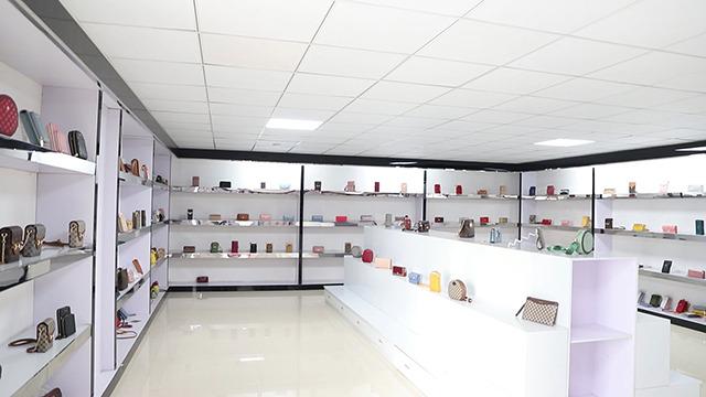 Verified China supplier - Yiwu Jiefeng Leather Goods Co., Ltd.