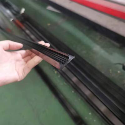 China Durable Hard Wear Uhmwpe Conveyor Side Guide Rail / Upe Guide Chain Band for sale