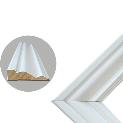 China Contemporary Waterproof wooden molding board with white primer skirting board Ceiling Moulding Wooden frame for sale