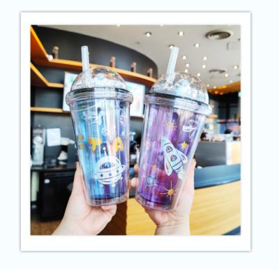 China High Quality Viable Astronaut Plastic Cup Reusable Straw Drinking Cup Coffee Straw Mug for sale