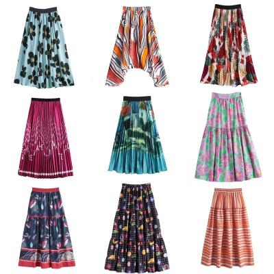 China Long Waist Center Opening Anti-Static Elastic Skirt With Buttons Plus Size Elegant Printed Long Women's Skirts for sale