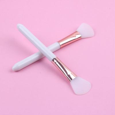 China Flat Brush Easy To Clean Human Soft Stick Tool Coating Fan Shaped Silicone Makeup Brush Facial Mask for sale