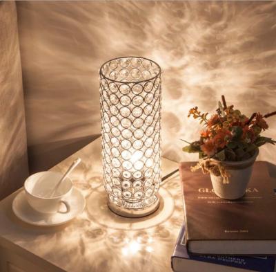 China Vintage Instocked Best Price Elegant Crystal Lampshade &metal Decoration For Home Table Bedroom for sale