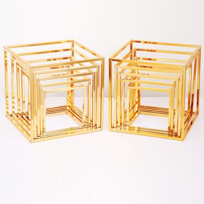 China Durable Gold Wedding Decor Set Of 5 Metal Square Flower Stand Table Centerpieces For Home Decoration for sale