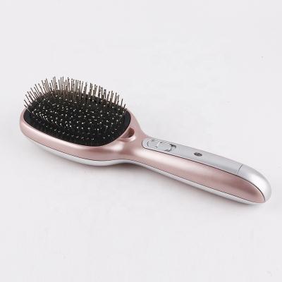 China HM619 MAN Nondisposable Battery Operated Portable Vibration Hair Brush Paddle Cordless Ionic Brush for sale