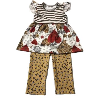 China New arrival casual winter spring heart print valentine set 2022 love leopard spring leggings outfit for babies valentine for sale