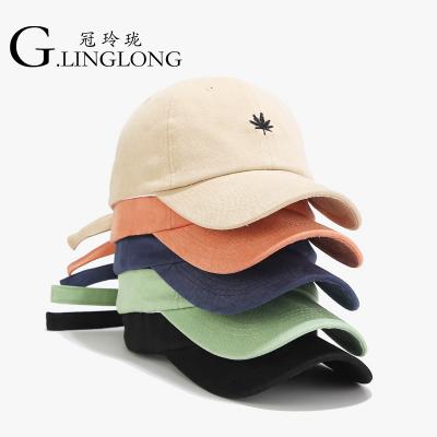 China Maple Leaf Customized Cool Embroidered Breathable Running Hat , Cotton Sports Hat Baseball Cap for sale