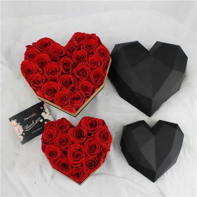 China Wholesale Floral Gifts Real Celebration Gifts Supplies Dry Preserved Roses Forever In Love Geometric Heart Shaped Box For Decorations for sale