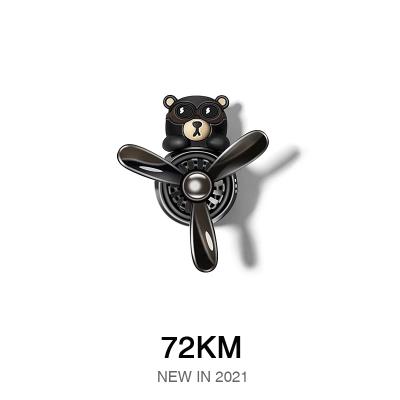 China Y2K New Arrival Little Bear Pilot Car Air Freshener Car Fragrance Auto Interior Solid Aromatherapy for sale